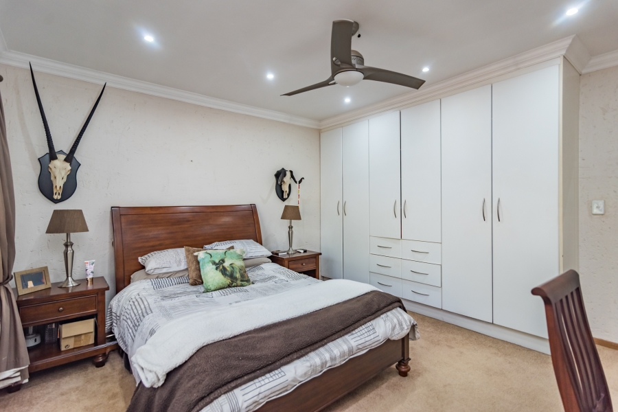 7 Bedroom Property for Sale in Greenhills Gauteng