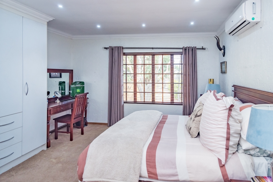 7 Bedroom Property for Sale in Greenhills Gauteng