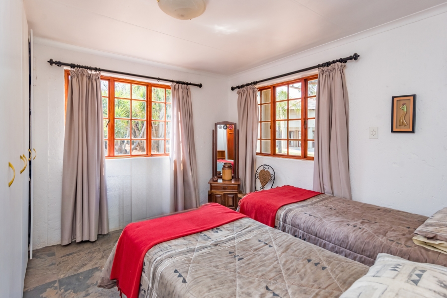 7 Bedroom Property for Sale in Greenhills Gauteng