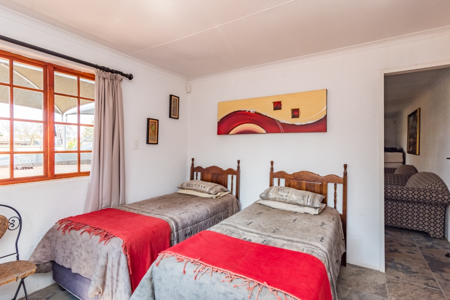 7 Bedroom Property for Sale in Greenhills Gauteng