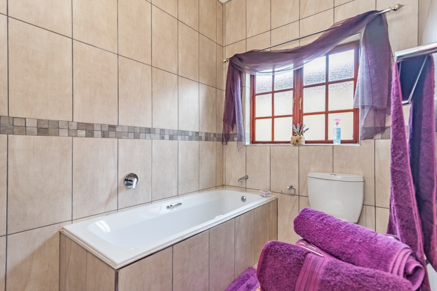 7 Bedroom Property for Sale in Greenhills Gauteng