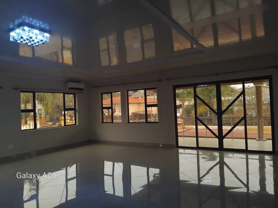 10 Bedroom Property for Sale in Proclamation Hill Gauteng