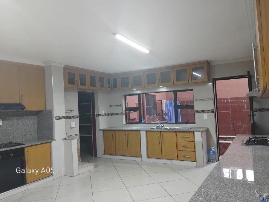 10 Bedroom Property for Sale in Proclamation Hill Gauteng