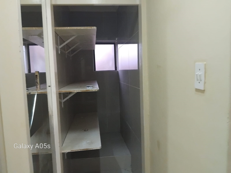 10 Bedroom Property for Sale in Proclamation Hill Gauteng