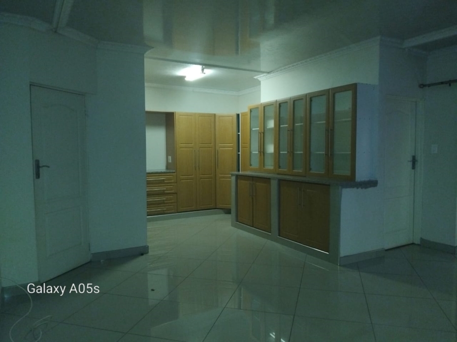 10 Bedroom Property for Sale in Proclamation Hill Gauteng
