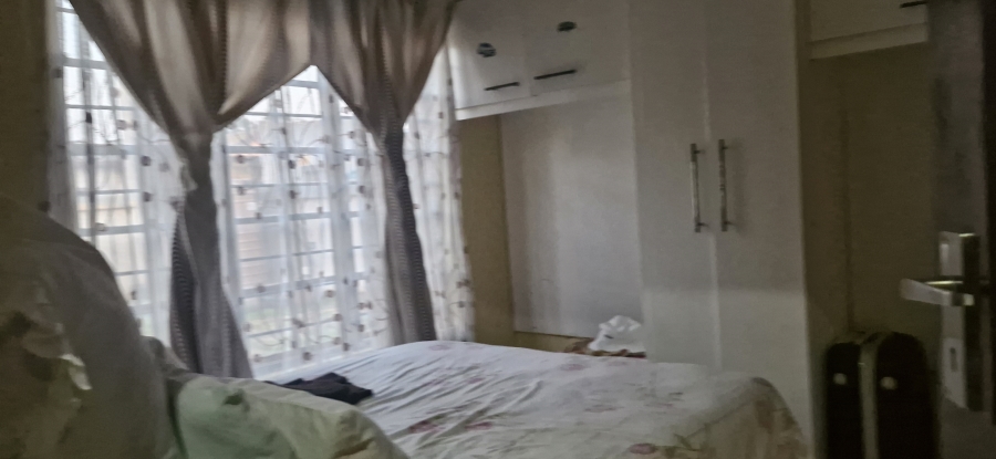 To Let 2 Bedroom Property for Rent in Mahube Valley Gauteng
