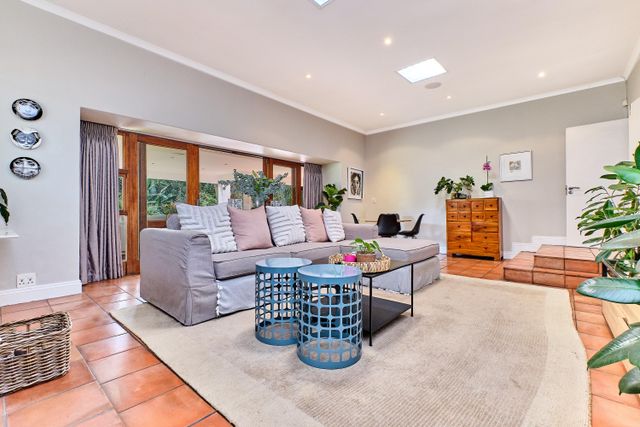 4 Bedroom Property for Sale in Atholl Gauteng