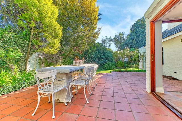 4 Bedroom Property for Sale in Atholl Gauteng