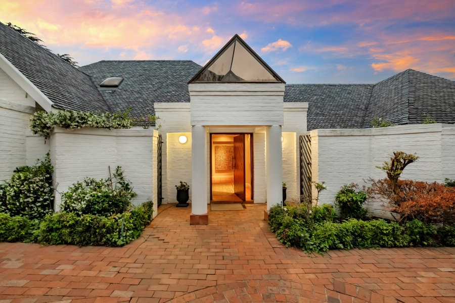 4 Bedroom Property for Sale in Atholl Gauteng