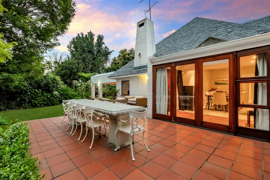 4 Bedroom Property for Sale in Atholl Gauteng