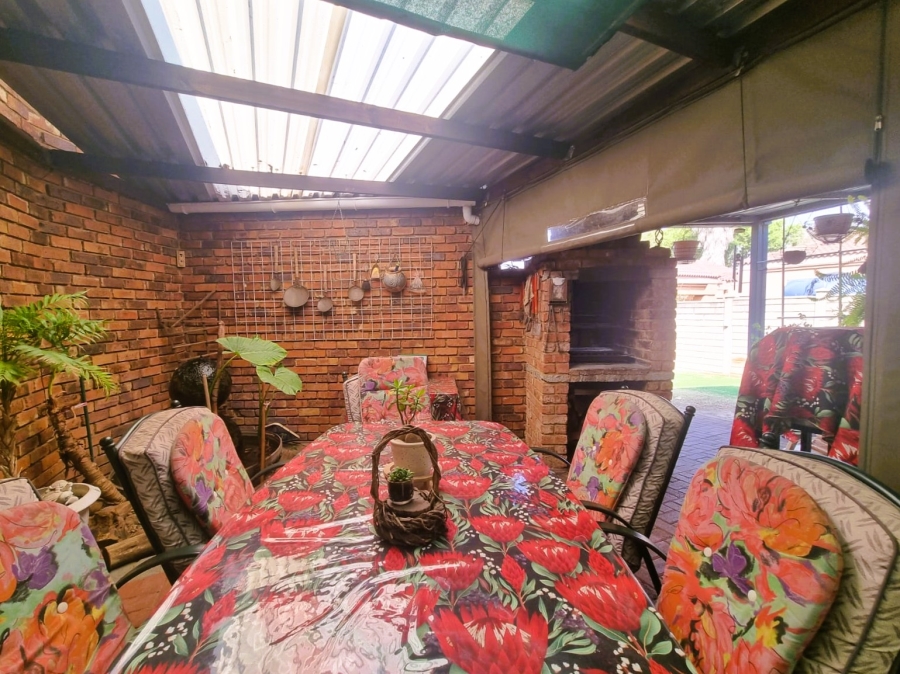 3 Bedroom Property for Sale in Vanderbijlpark SE 4 Gauteng