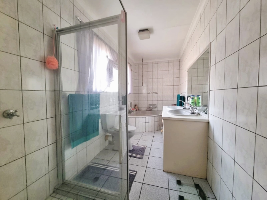 3 Bedroom Property for Sale in Vanderbijlpark SE 4 Gauteng