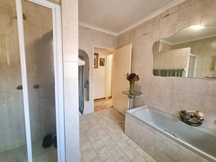 3 Bedroom Property for Sale in Vanderbijlpark SE 4 Gauteng