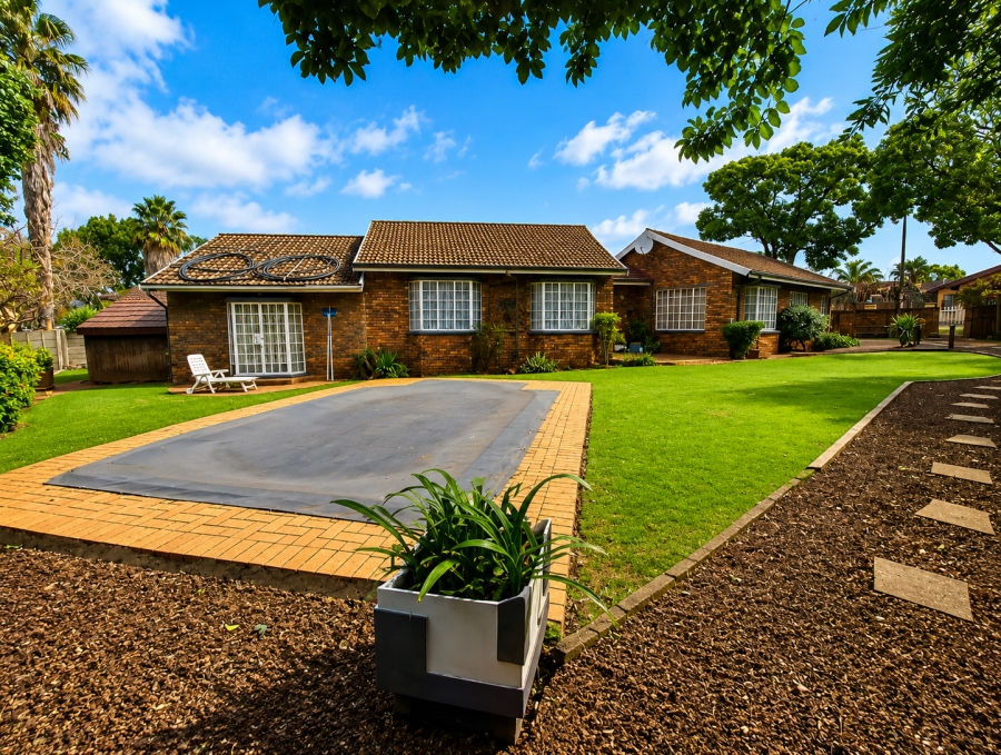 3 Bedroom Property for Sale in Vanderbijlpark SE 4 Gauteng