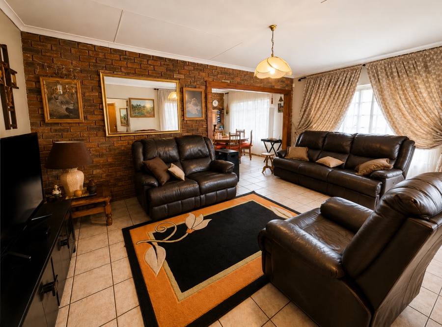 3 Bedroom Property for Sale in Vanderbijlpark SE 4 Gauteng