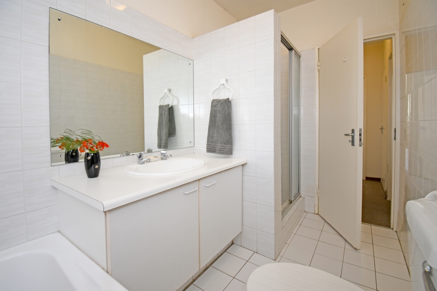 2 Bedroom Property for Sale in Kelland Gauteng