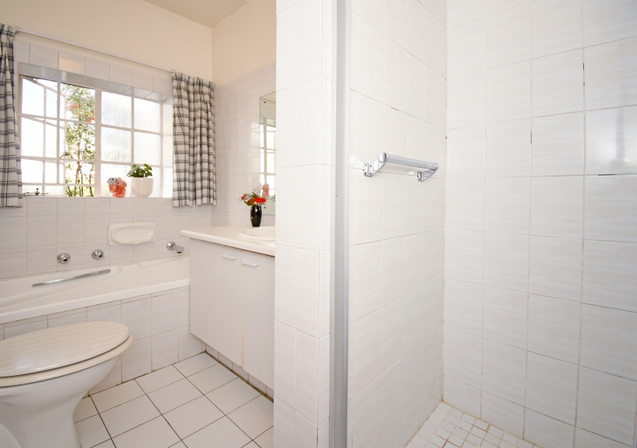 2 Bedroom Property for Sale in Kelland Gauteng