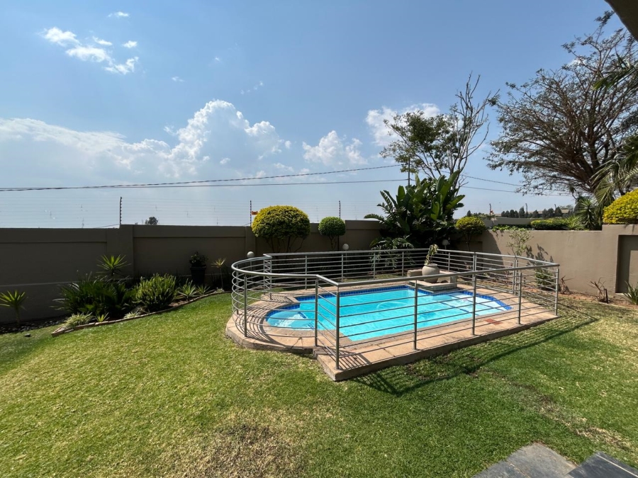 3 Bedroom Property for Sale in North Riding Gauteng