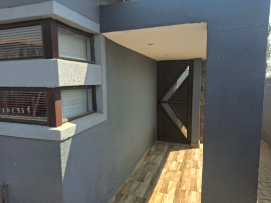 3 Bedroom Property for Sale in Mamelodi East Gauteng