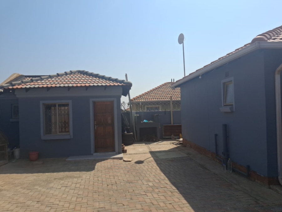 3 Bedroom Property for Sale in Mamelodi East Gauteng