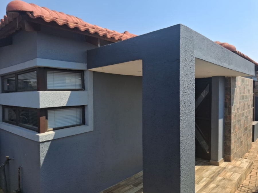 3 Bedroom Property for Sale in Mamelodi East Gauteng