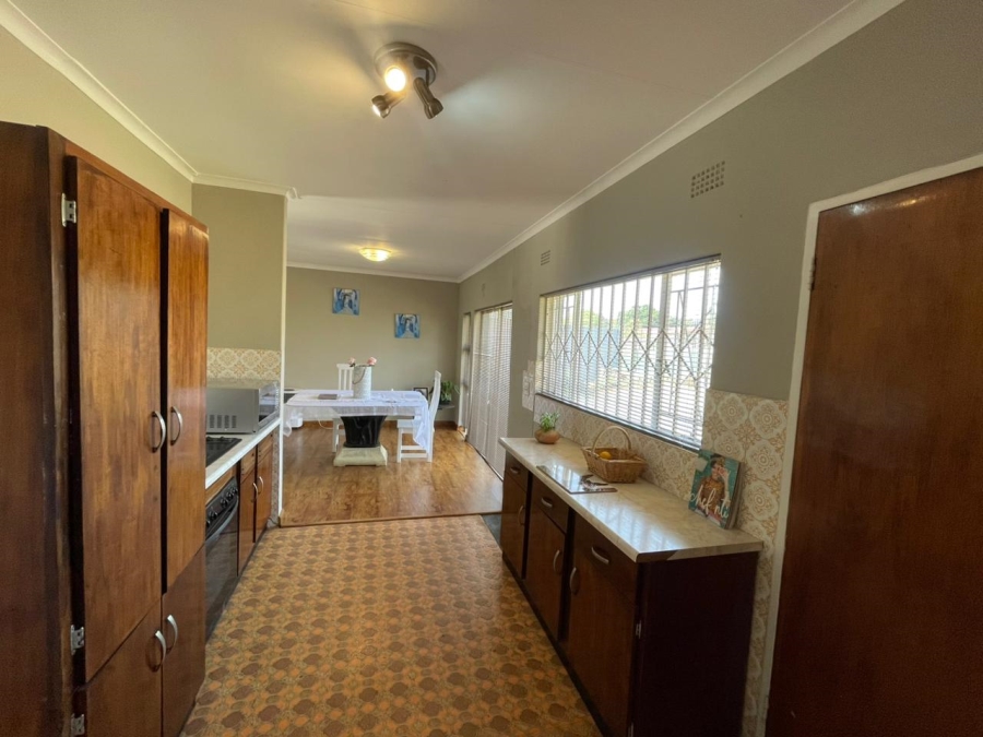3 Bedroom Property for Sale in Wilro Park Gauteng