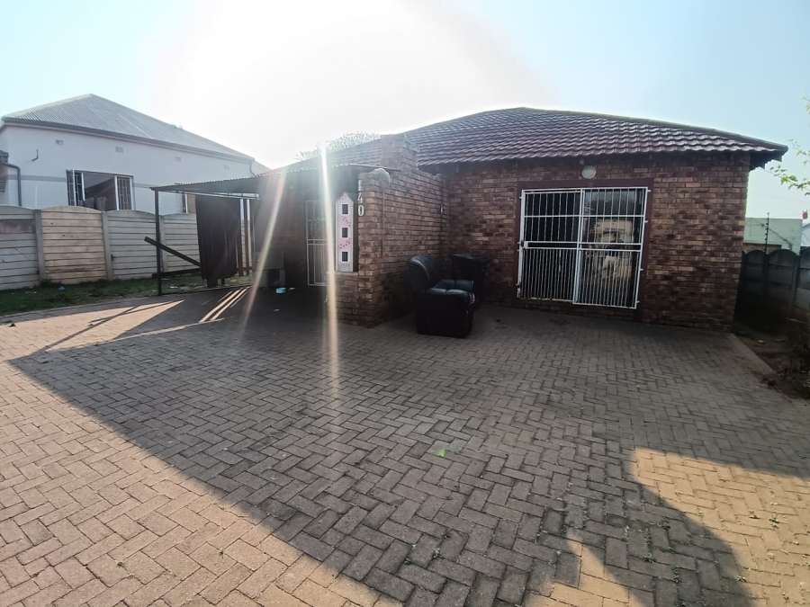 5 Bedroom Property for Sale in Brakpan Central Gauteng
