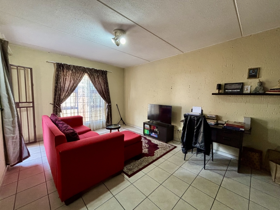 To Let 1 Bedroom Property for Rent in Ferndale Gauteng