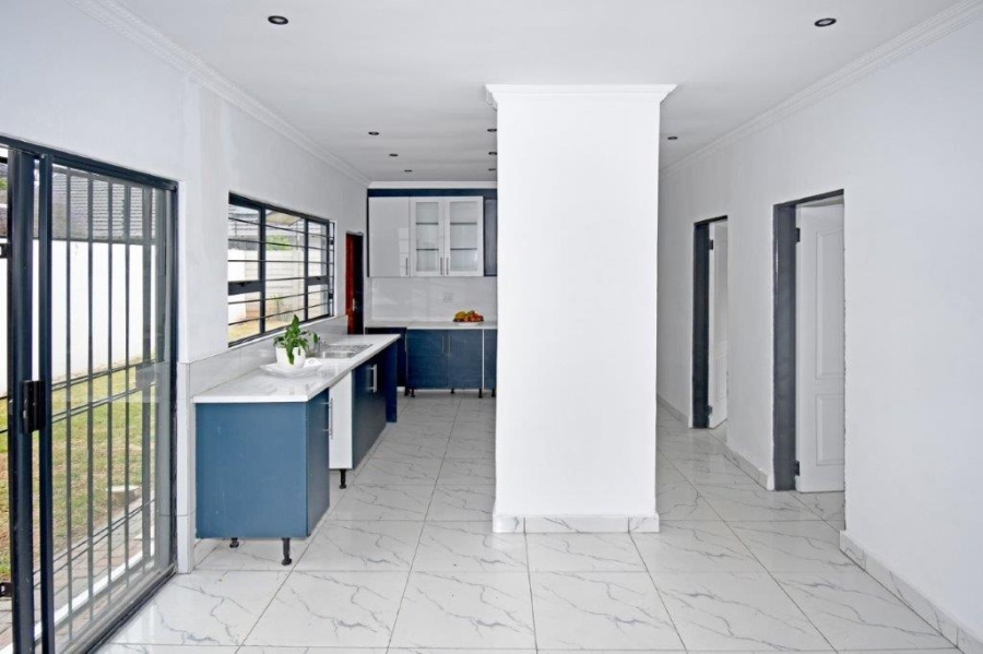To Let 3 Bedroom Property for Rent in Northcliff Gauteng