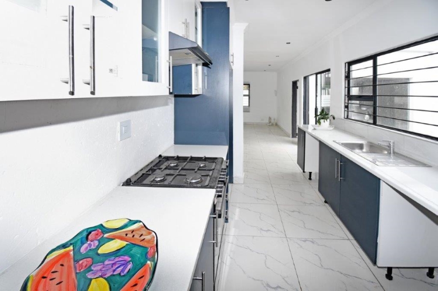 To Let 3 Bedroom Property for Rent in Northcliff Gauteng
