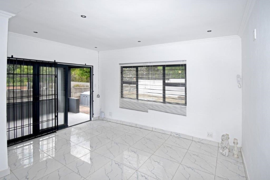 To Let 3 Bedroom Property for Rent in Northcliff Gauteng