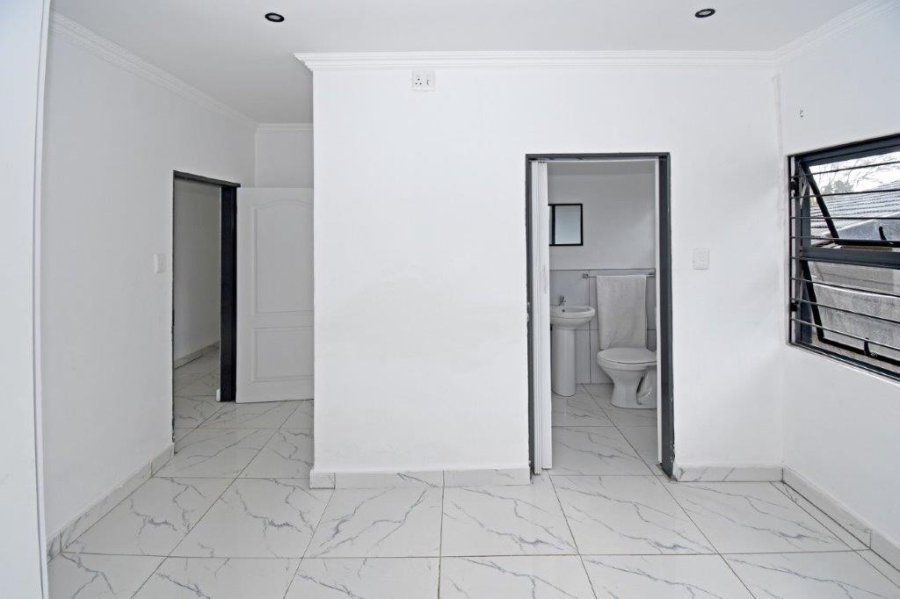 To Let 3 Bedroom Property for Rent in Northcliff Gauteng