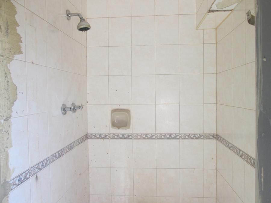 10 Bedroom Property for Sale in Wychwood Gauteng