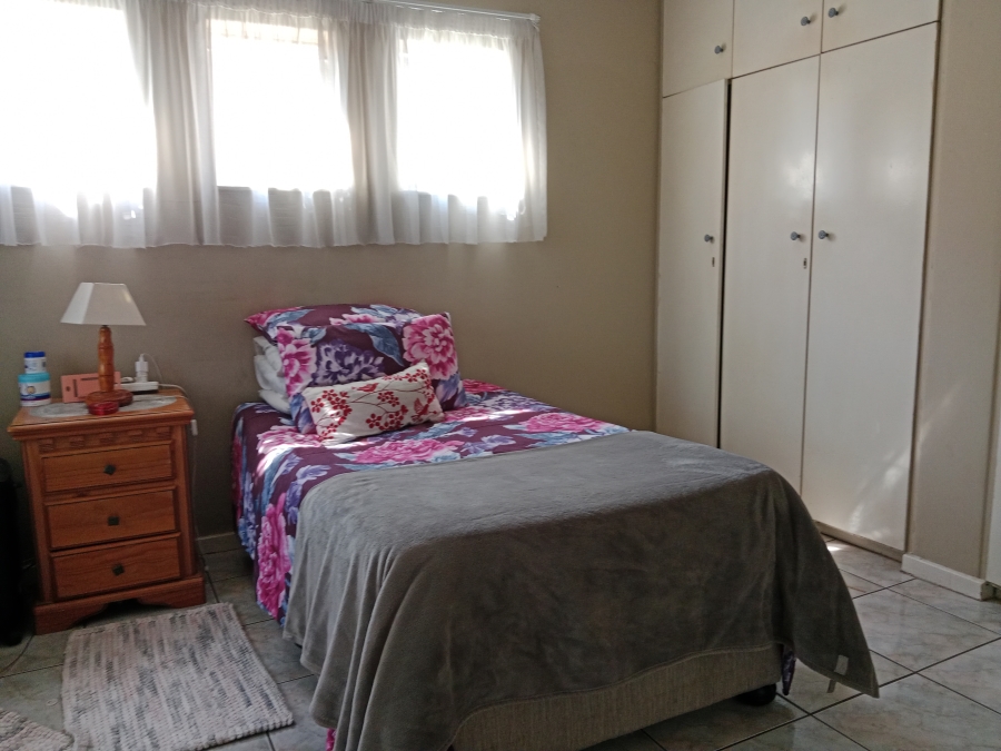 3 Bedroom Property for Sale in Brackendowns Gauteng