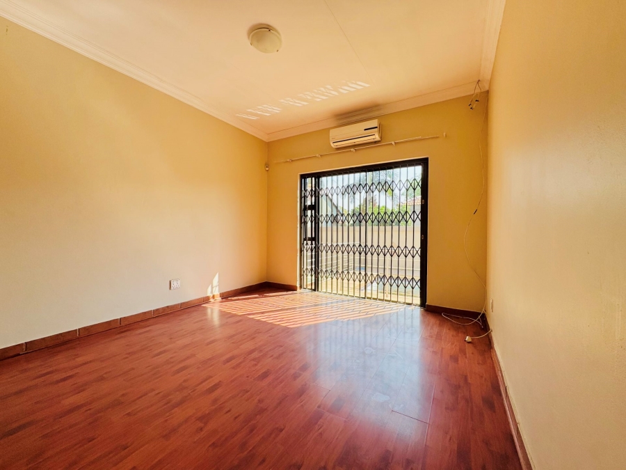 4 Bedroom Property for Sale in Annlin Gauteng