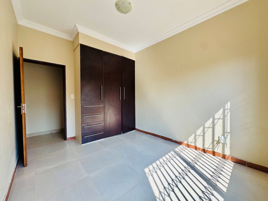 4 Bedroom Property for Sale in Annlin Gauteng