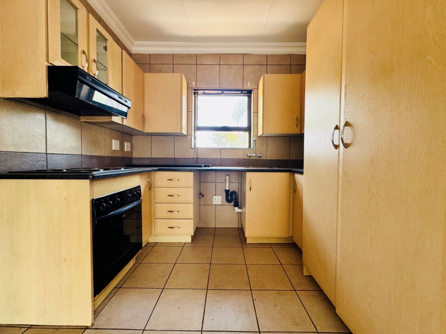 4 Bedroom Property for Sale in Annlin Gauteng