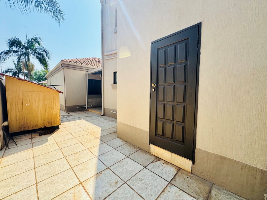 4 Bedroom Property for Sale in Annlin Gauteng