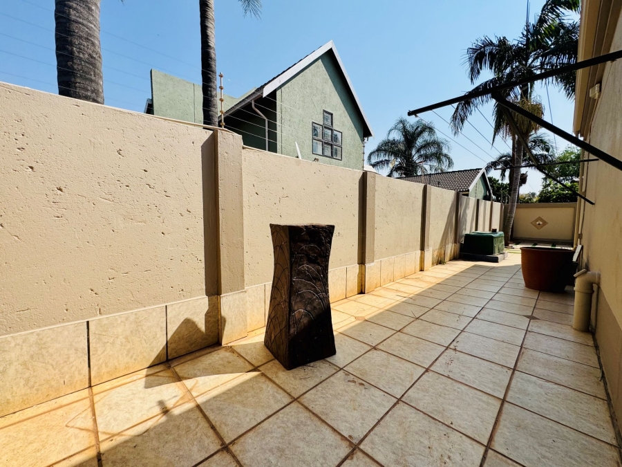 4 Bedroom Property for Sale in Annlin Gauteng
