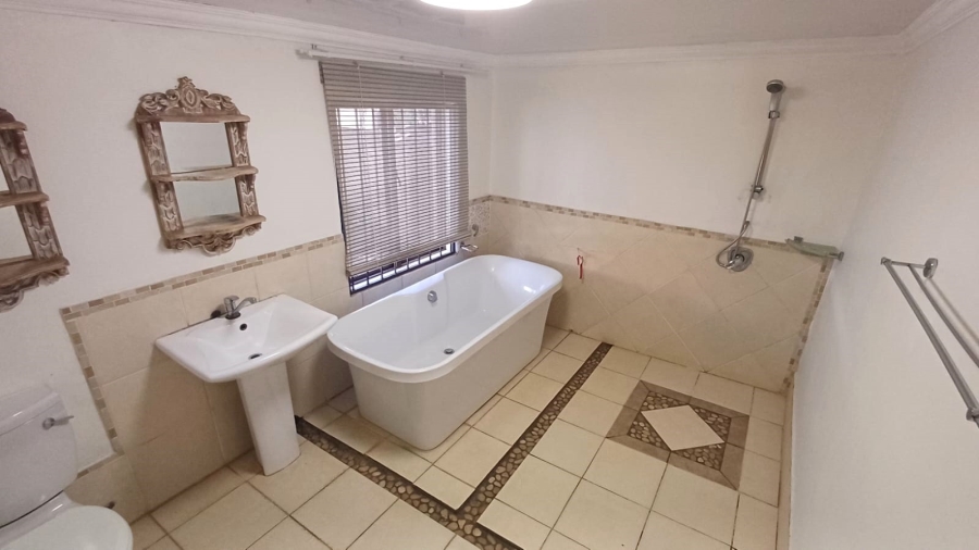 4 Bedroom Property for Sale in Lyttelton Manor Gauteng