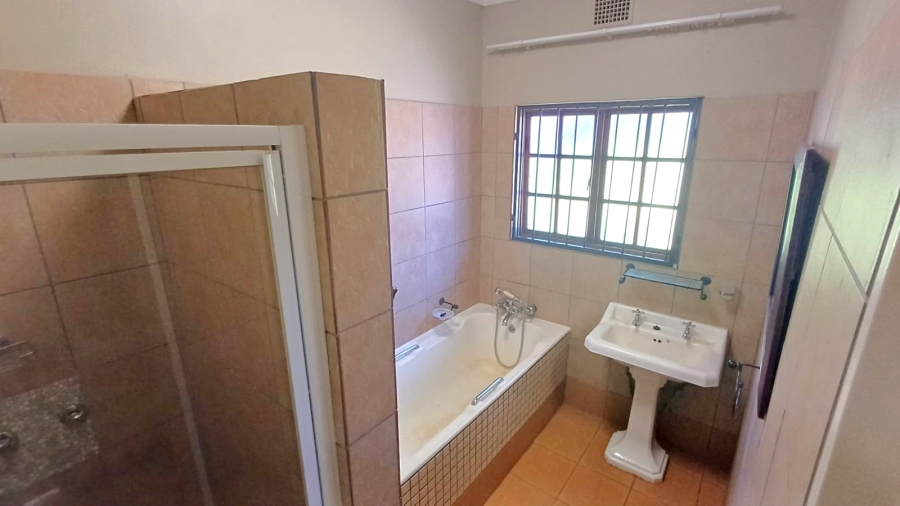 4 Bedroom Property for Sale in Lyttelton Manor Gauteng