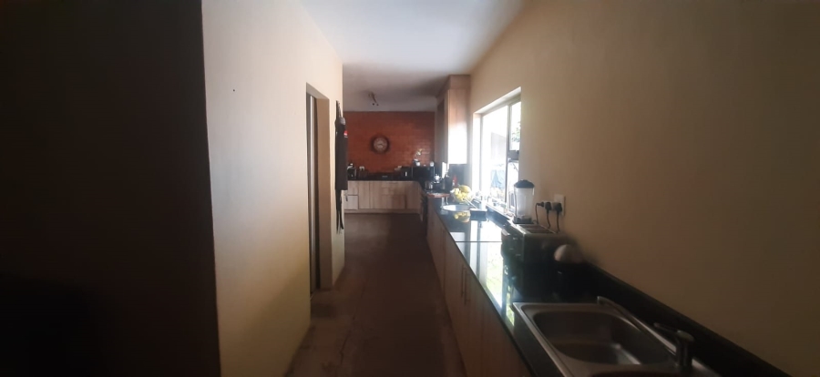 To Let 4 Bedroom Property for Rent in Rietondale Gauteng