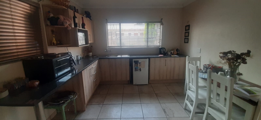To Let 4 Bedroom Property for Rent in Rietondale Gauteng