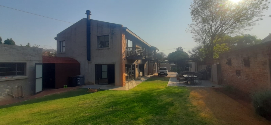 To Let 4 Bedroom Property for Rent in Rietondale Gauteng