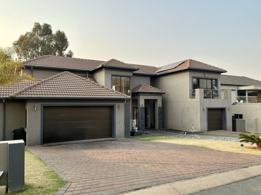 4 Bedroom Property for Sale in Blue Valley Golf Estate Gauteng