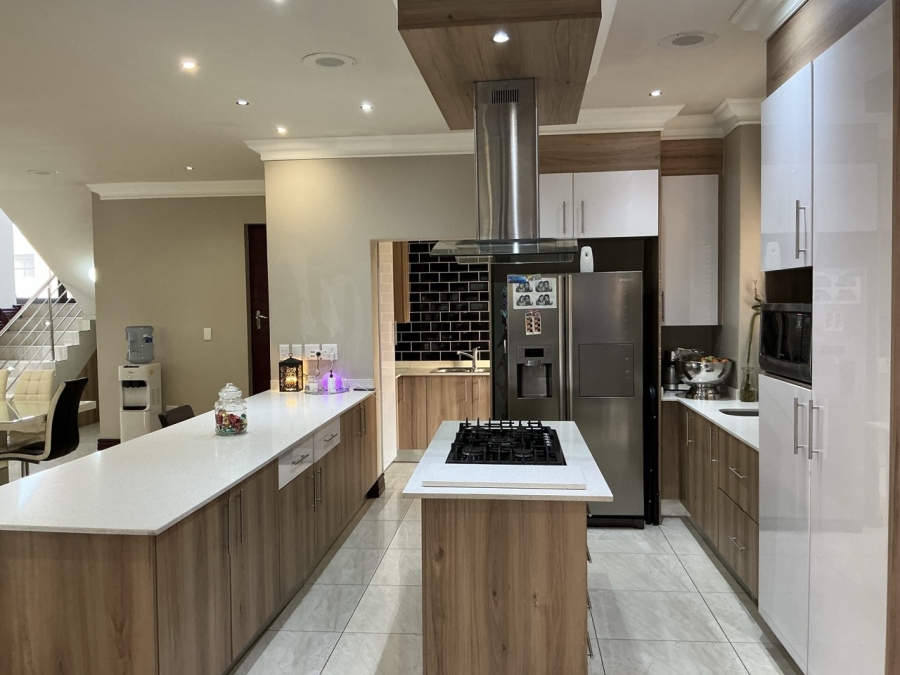 4 Bedroom Property for Sale in Blue Valley Golf Estate Gauteng