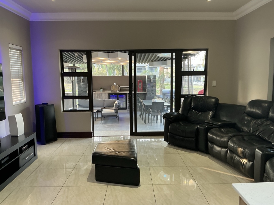4 Bedroom Property for Sale in Blue Valley Golf Estate Gauteng