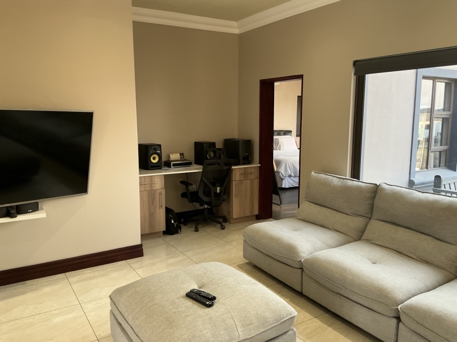 4 Bedroom Property for Sale in Blue Valley Golf Estate Gauteng