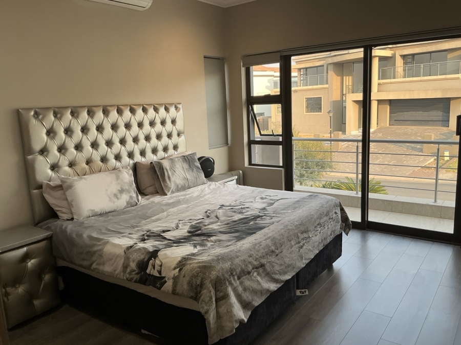 4 Bedroom Property for Sale in Blue Valley Golf Estate Gauteng