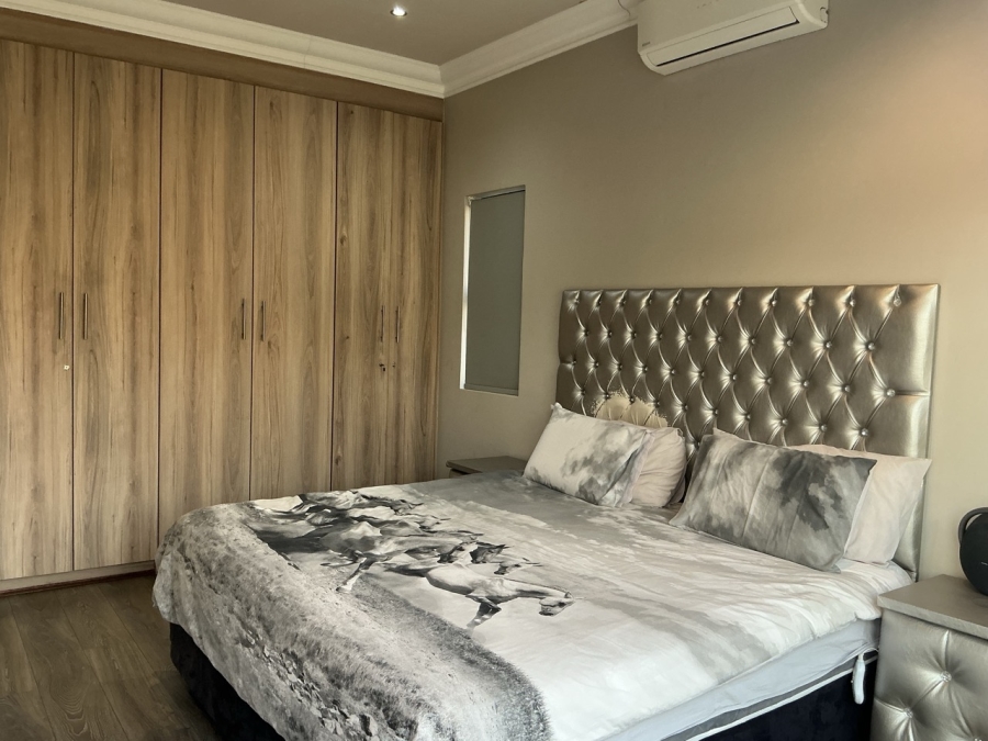 4 Bedroom Property for Sale in Blue Valley Golf Estate Gauteng
